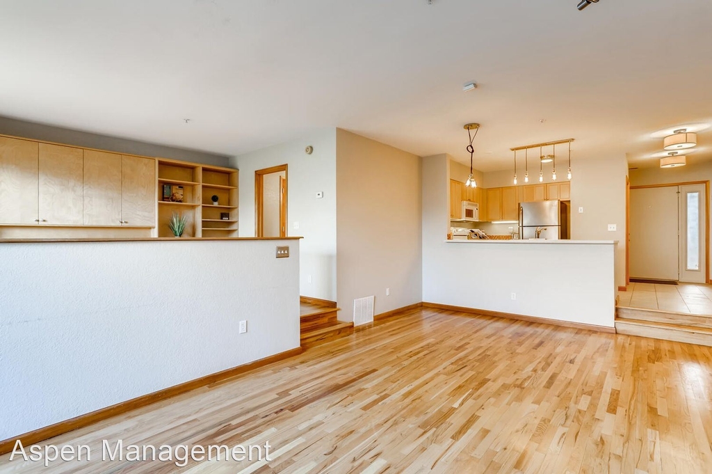 856 Walnut Street, Unit B - Photo 4