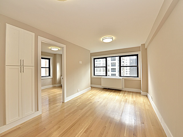 East 47th Street - Photo 1