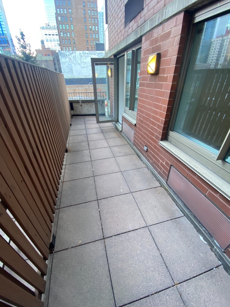 37th & 9th ave - Photo 4