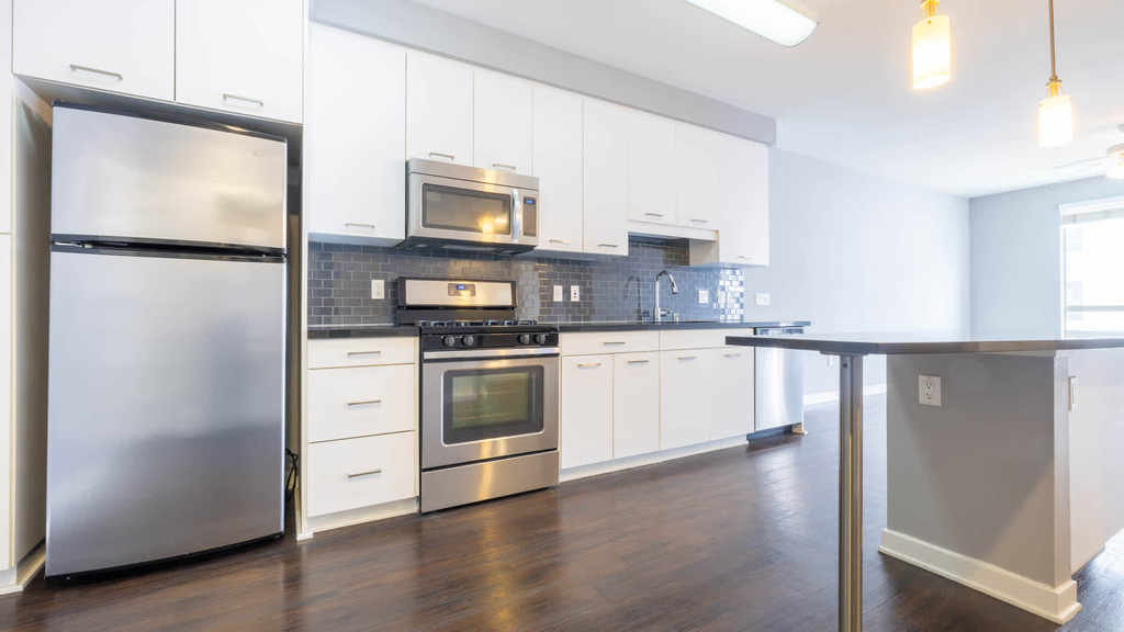 639 N. Broadway - Photo 44