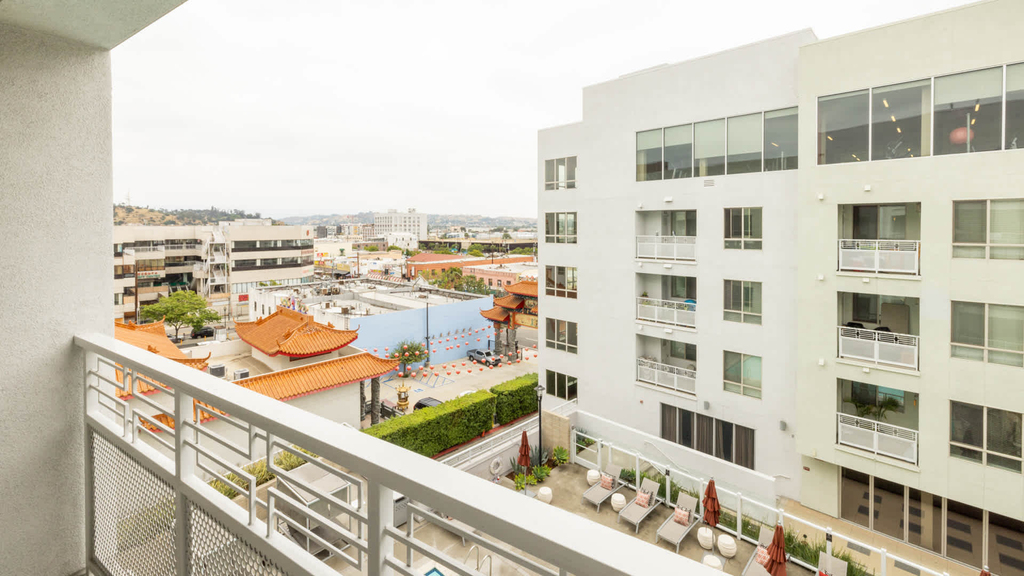 639 N. Broadway - Photo 34
