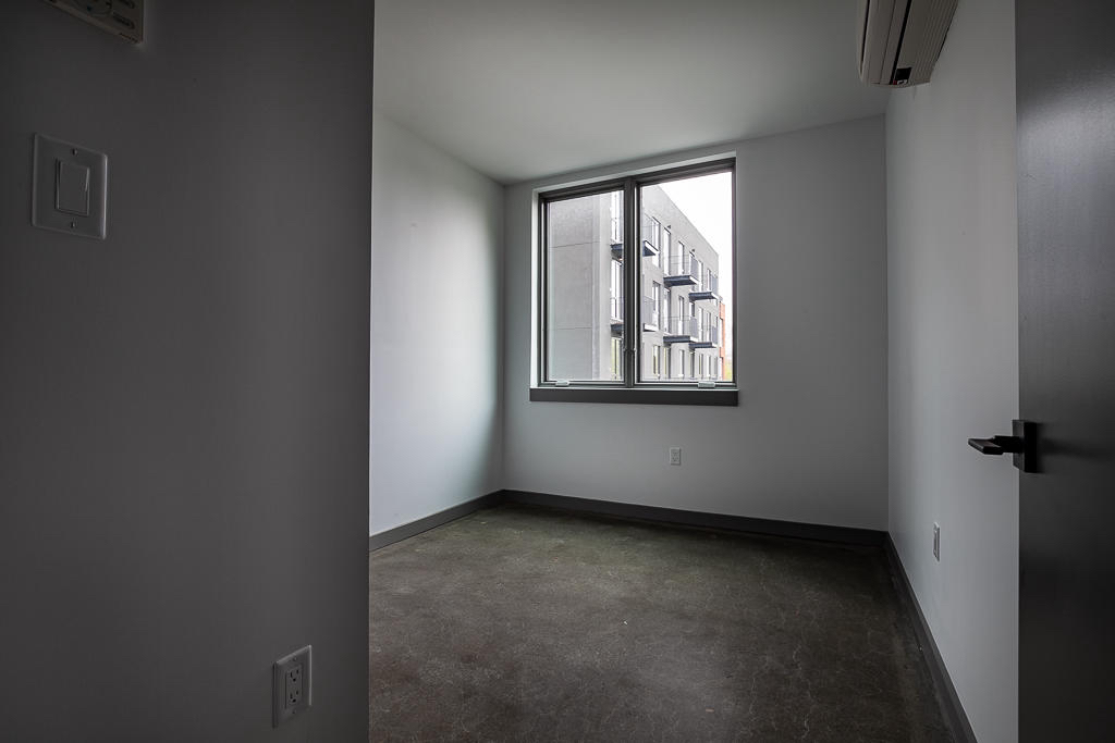 410 Tompkins Avenue - Photo 7