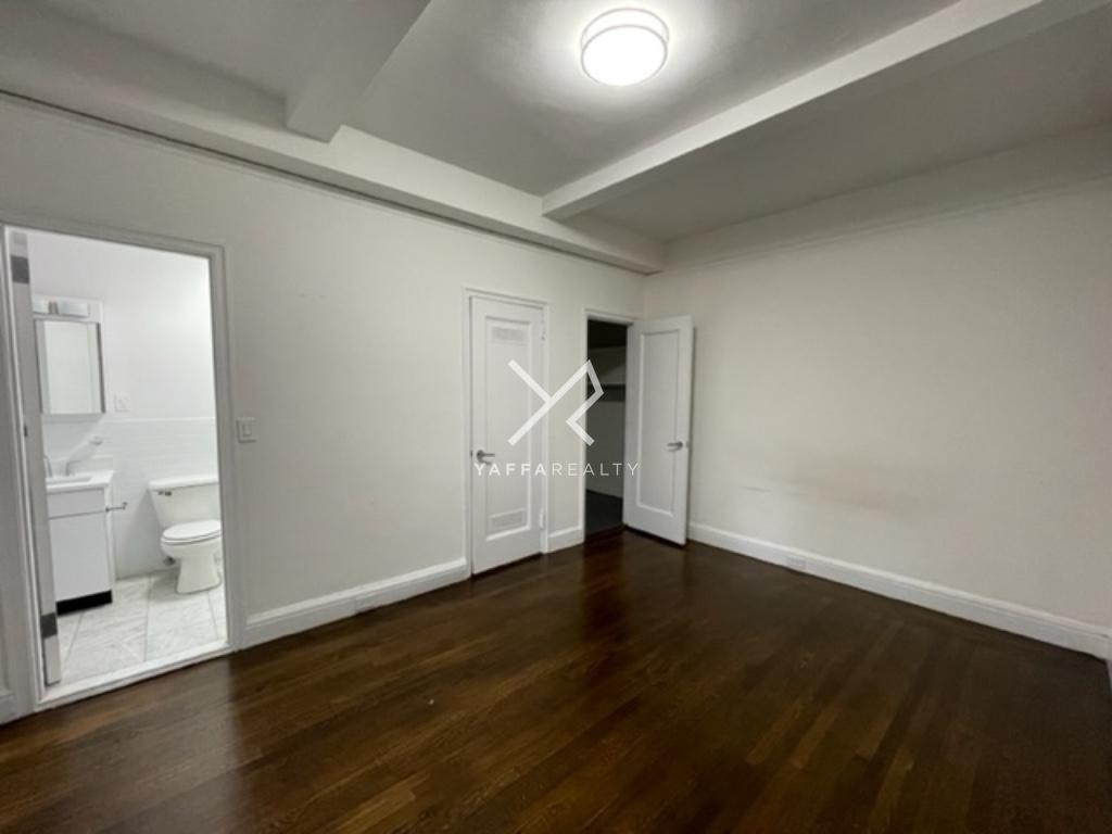 140 East 46th Street - Photo 0