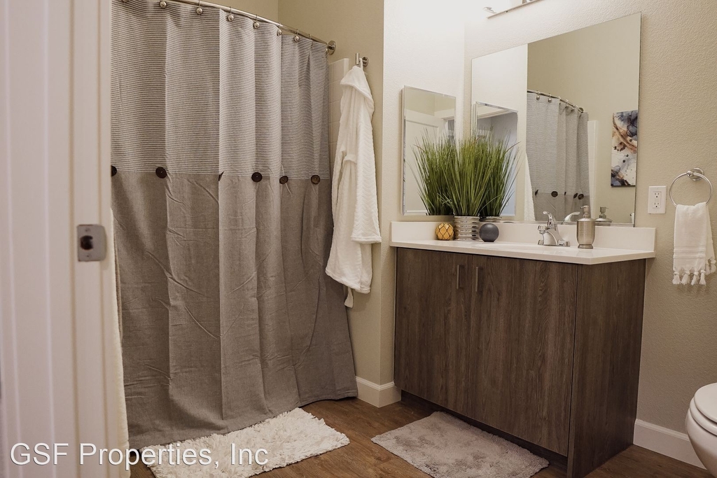 3143 Matoian Way - Photo 7