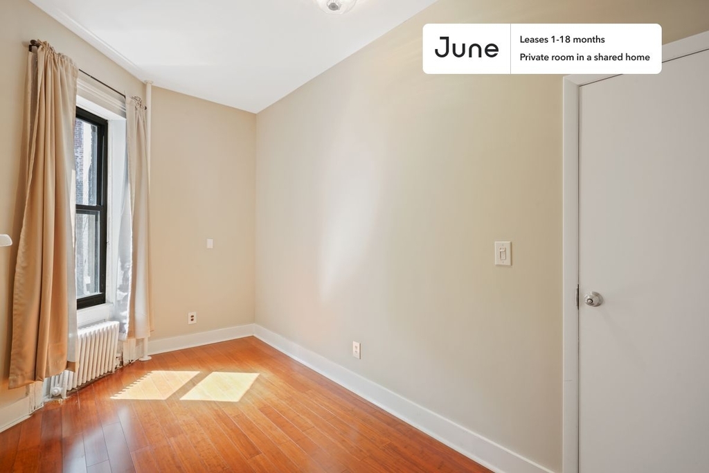 635 9th Avenue - Photo 1