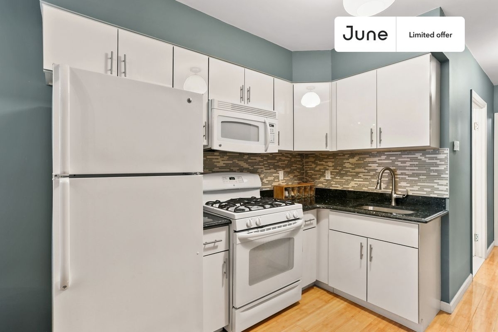 310 West 137th Street - Photo 5