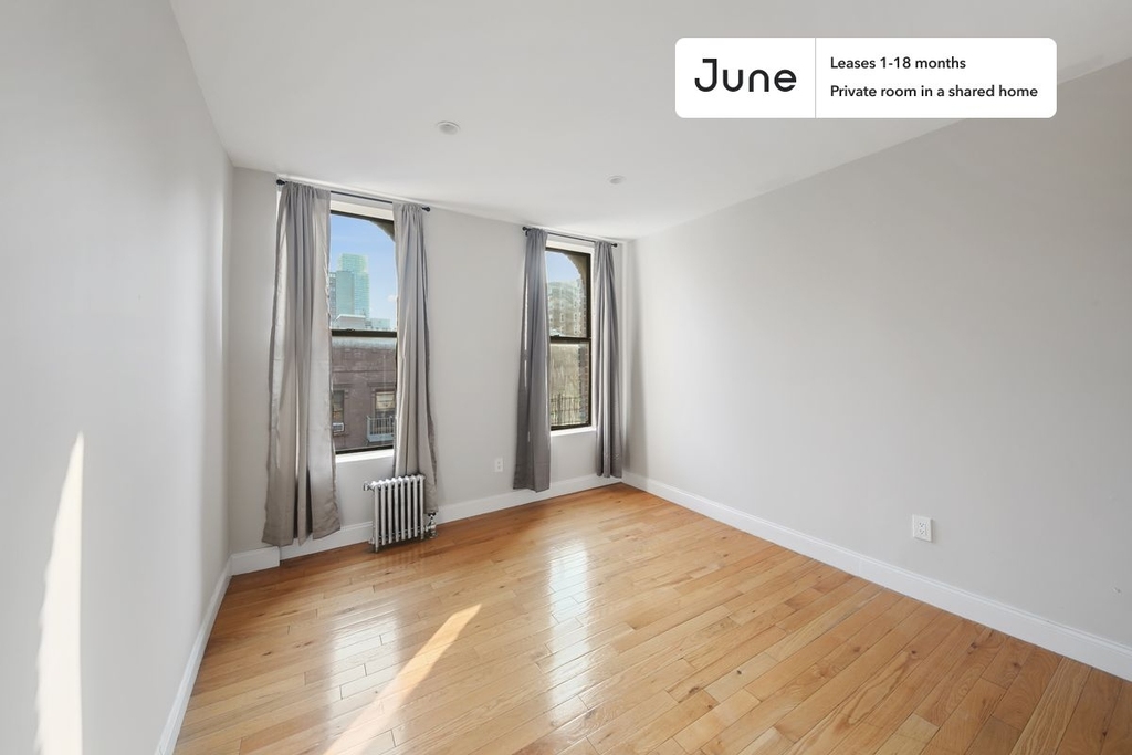 23 East 109th Street - Photo 0