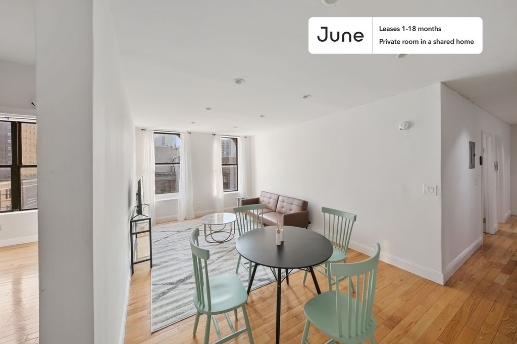 23 East 109th Street - Photo 3