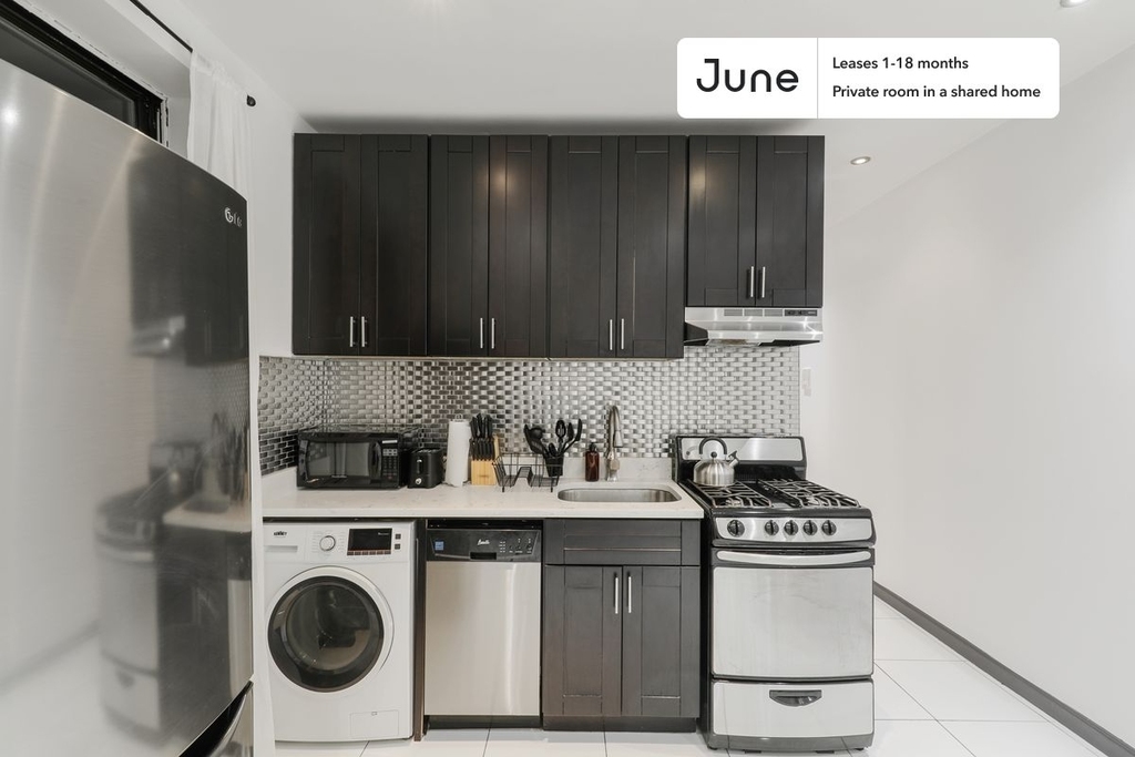 211 West 109th Street - Photo 15