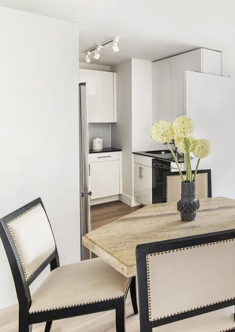  East 34th Street - Photo 3