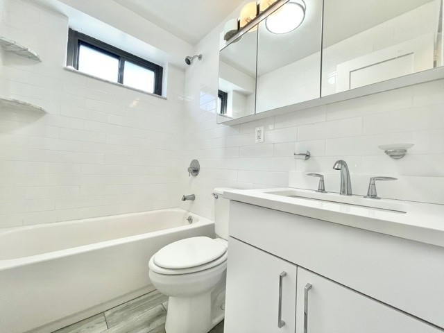 East 88th Street - Photo 5