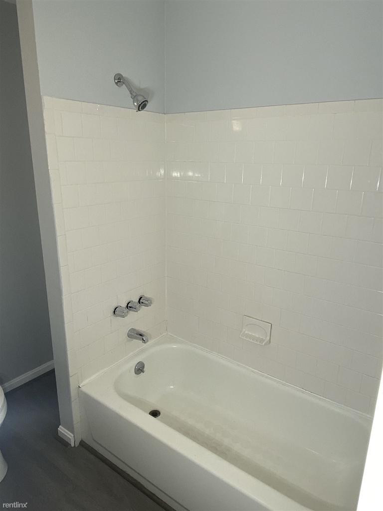 112 West Mulberry Street - Photo 3