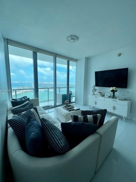 888 Biscayne Blvd  #4610 - Photo 6