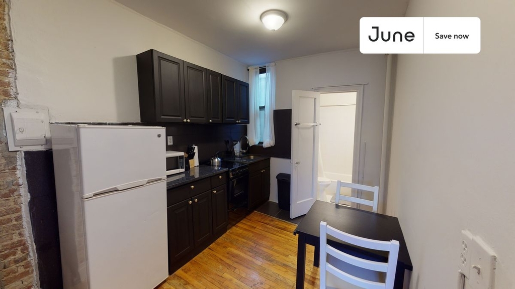 518 East 83rd Street - Photo 0