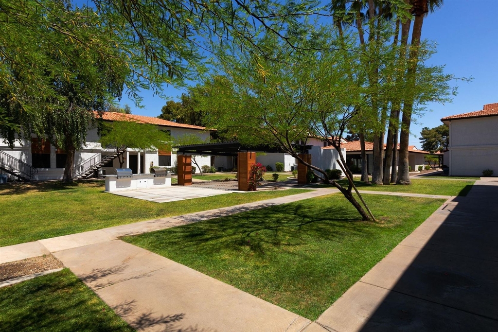 17425 N. 19th Ave. - Photo 32