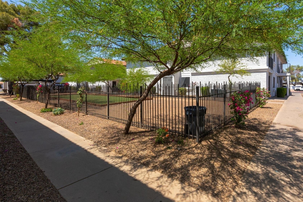17425 N. 19th Ave. - Photo 25