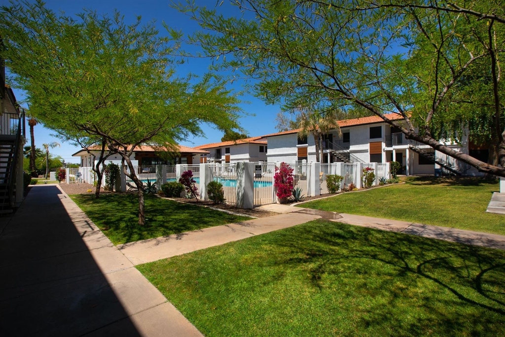 17425 N. 19th Ave. - Photo 31