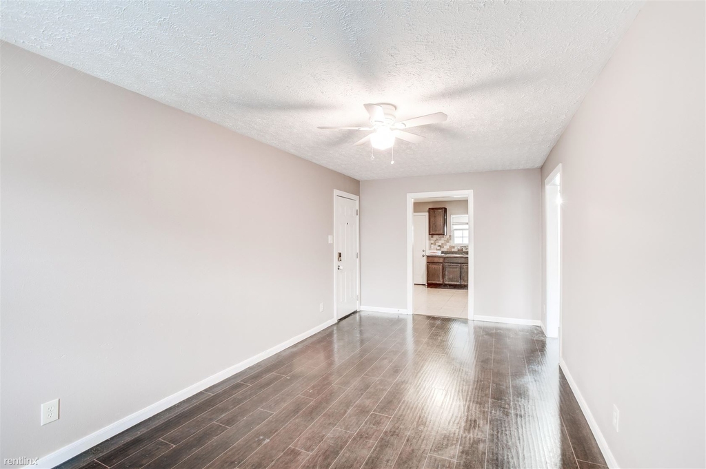 2415 Bastrop St 04 - Photo 1