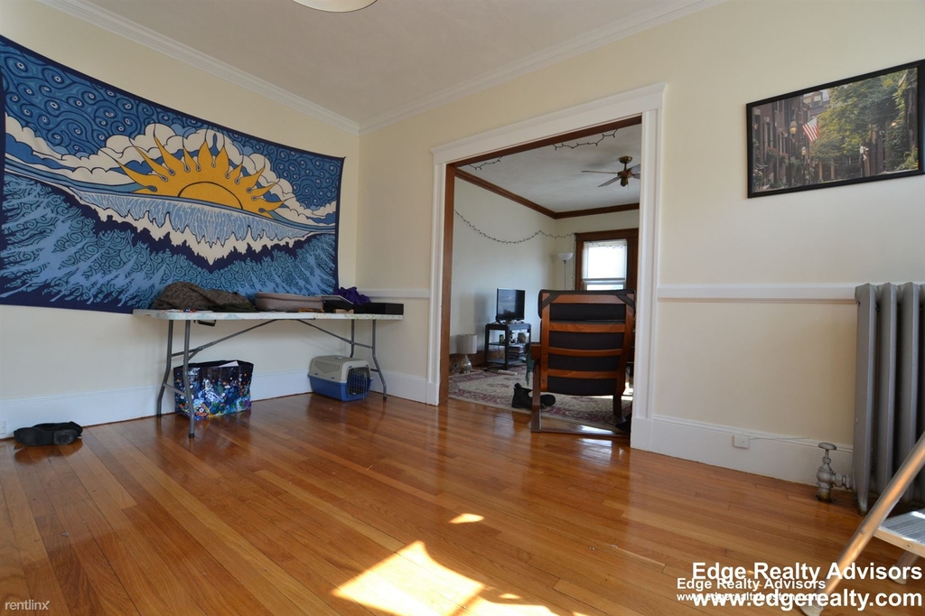 30 Falkland St - Photo 3