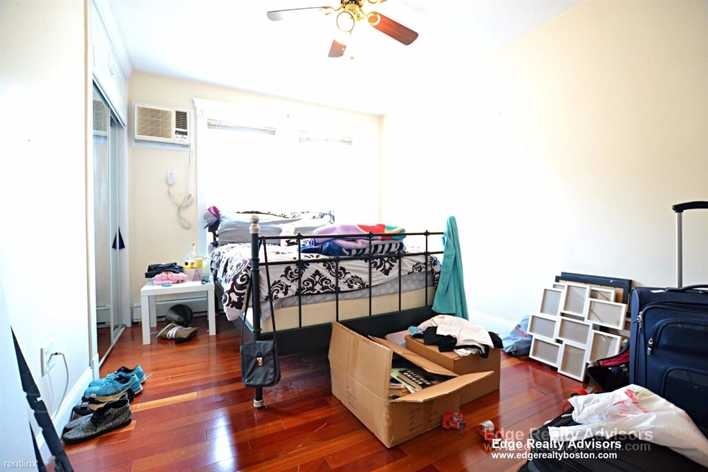 8 Delaware Pl Apt 3 - Photo 4