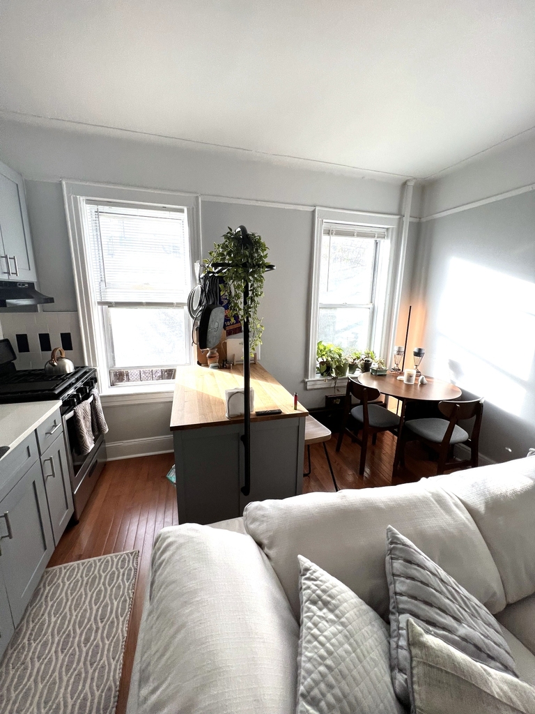 28-26 44th Street - Photo 5