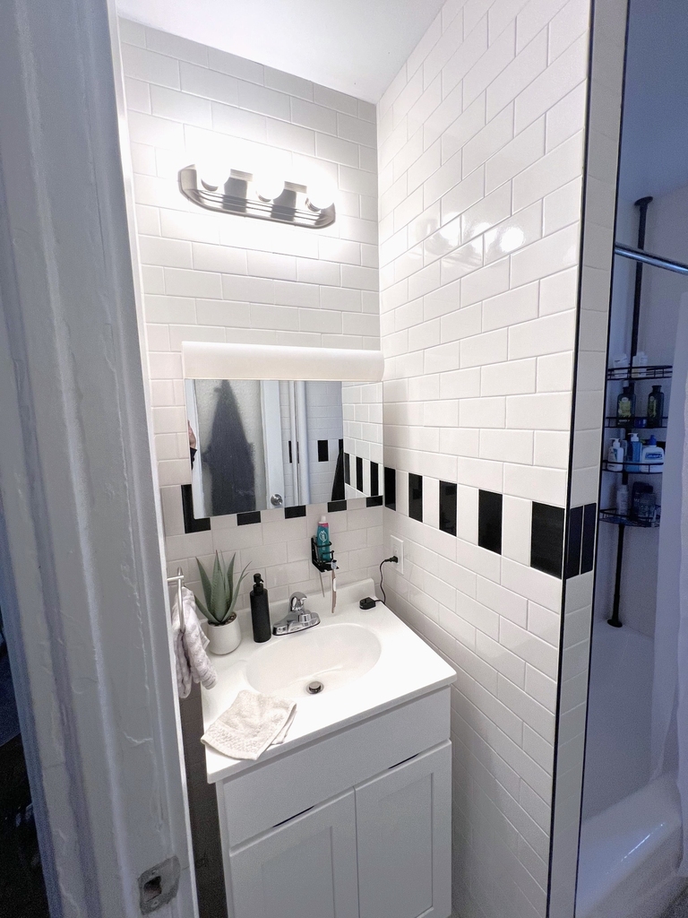 28-26 44th Street - Photo 16