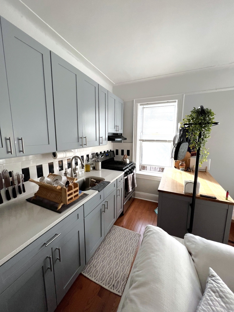 28-26 44th Street - Photo 8
