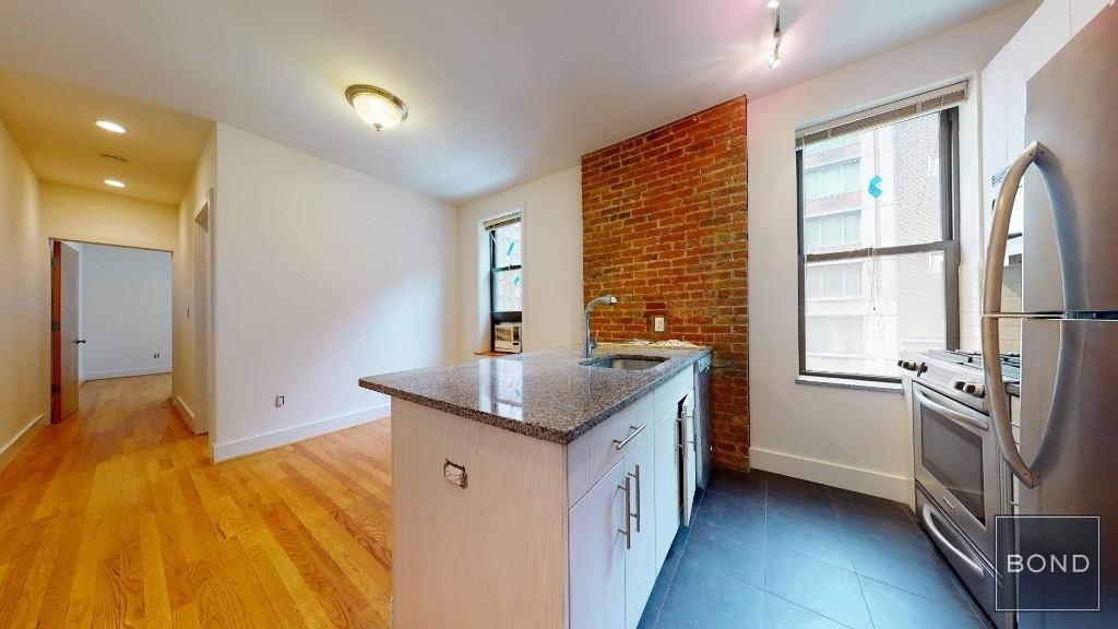 212 East 87th Street - Photo 5