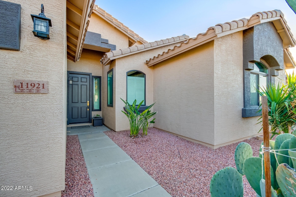 11921 W Tonto Street - Photo 3