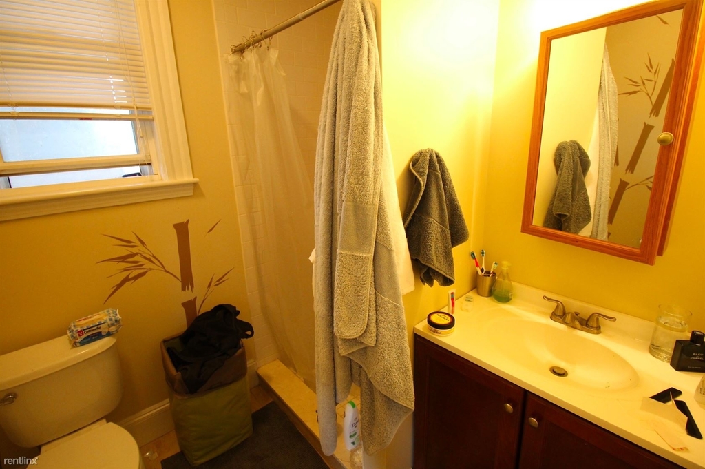 58 Atkins St Apt 1 - Photo 8