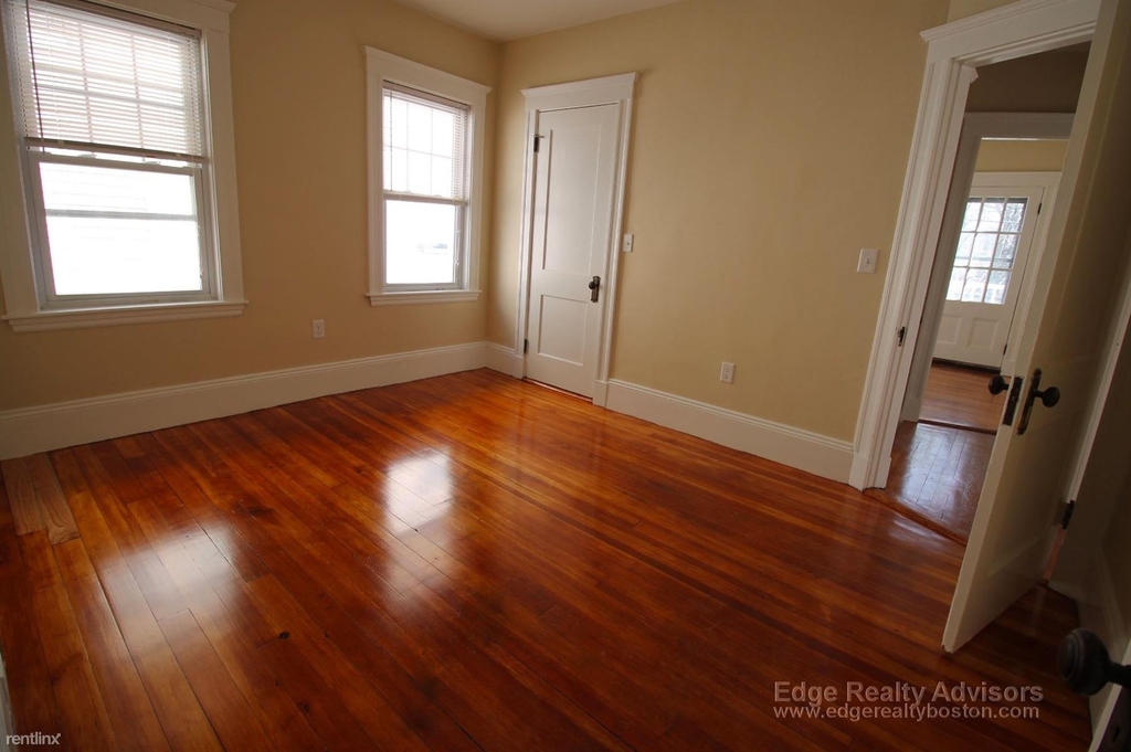 24 Matchett St # 1 - Photo 5