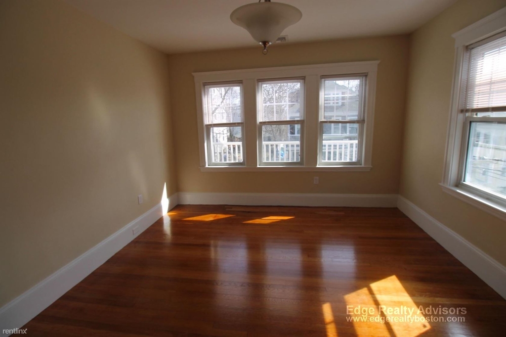 24 Matchett St # 1 - Photo 6