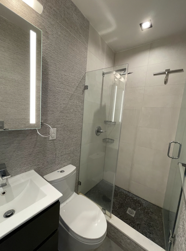 West 52nd street - Photo 2