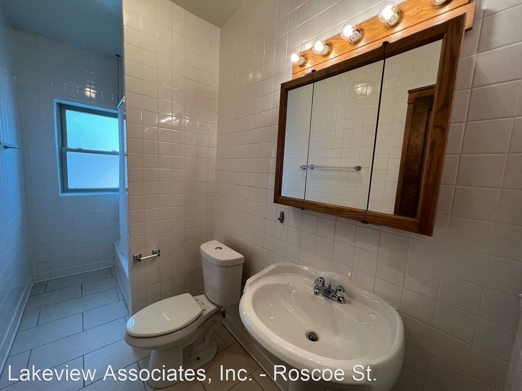 1535 W. Addison - Photo 5