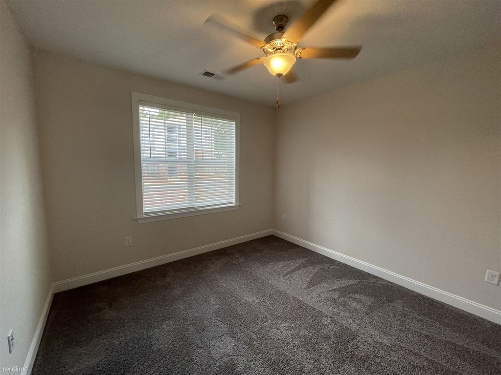 1411 Stovall Dr - Photo 6