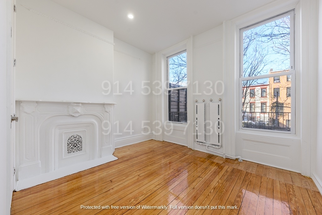 137 Madison Street - Photo 5