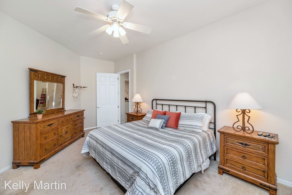 20802 N Grayhawk Drive #1016 - Photo 16