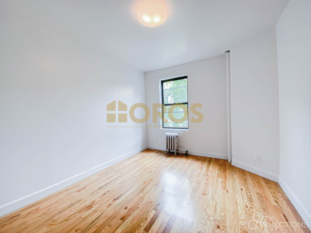 510 East 11th Street - Photo 6