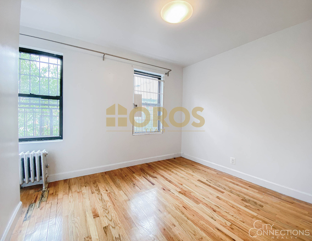510 East 11th Street - Photo 9