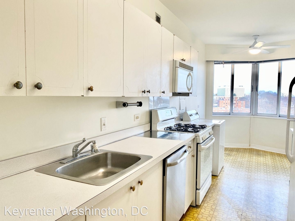 2801 New Mexico Ave, Nw Unit 1104 - Photo 4