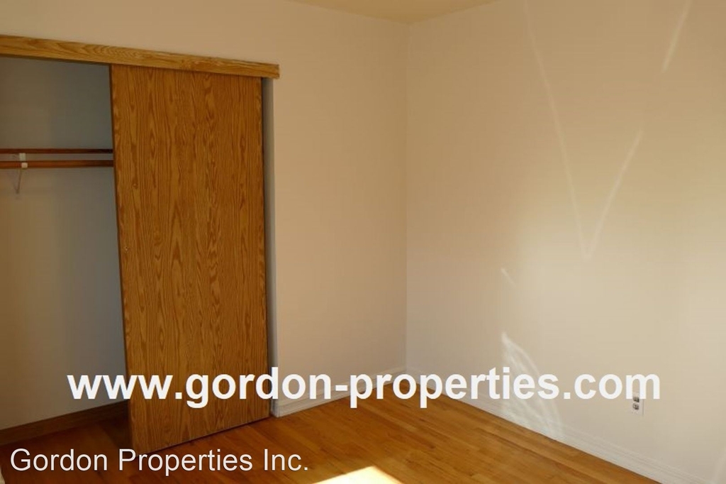 1131 Ne 72nd Ave - Photo 20