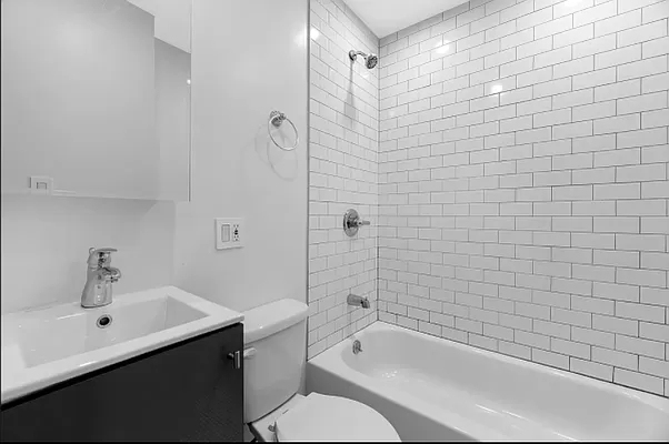 313 E 92nd Street - Photo 9