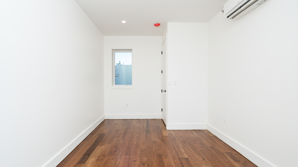 1054 Bushwick Avenue - Photo 9