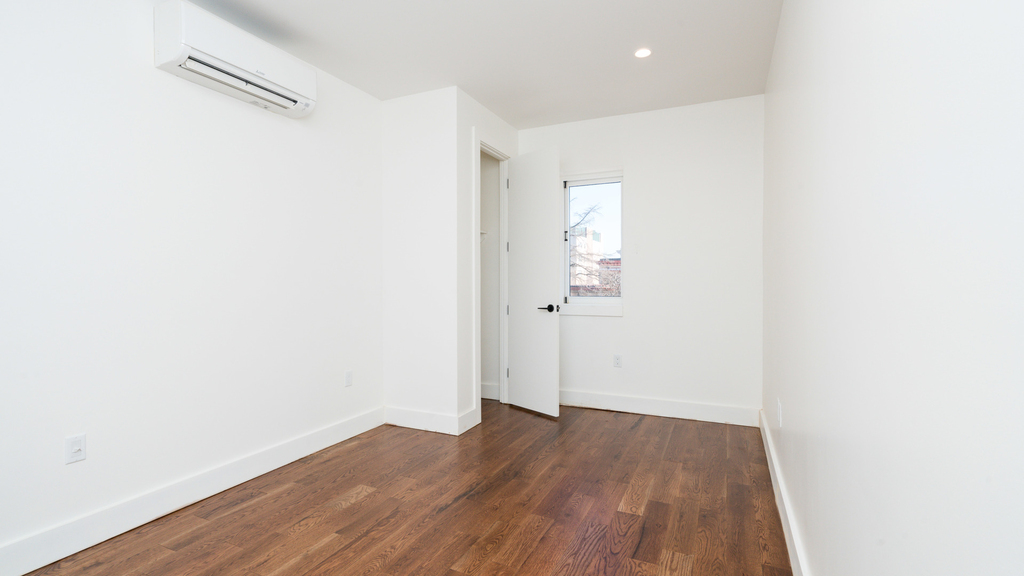 1054 Bushwick Avenue - Photo 8