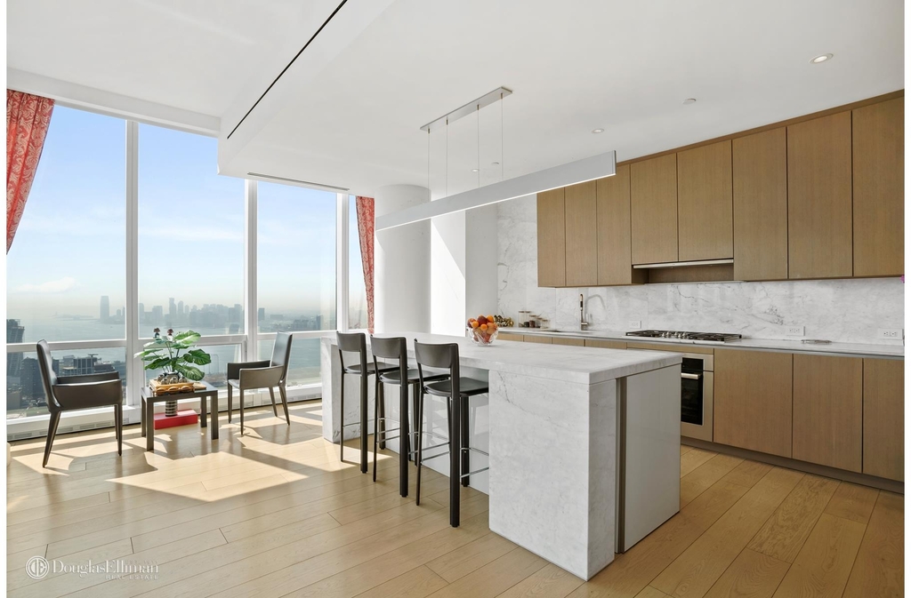 15  Hudson Yards - Photo 2