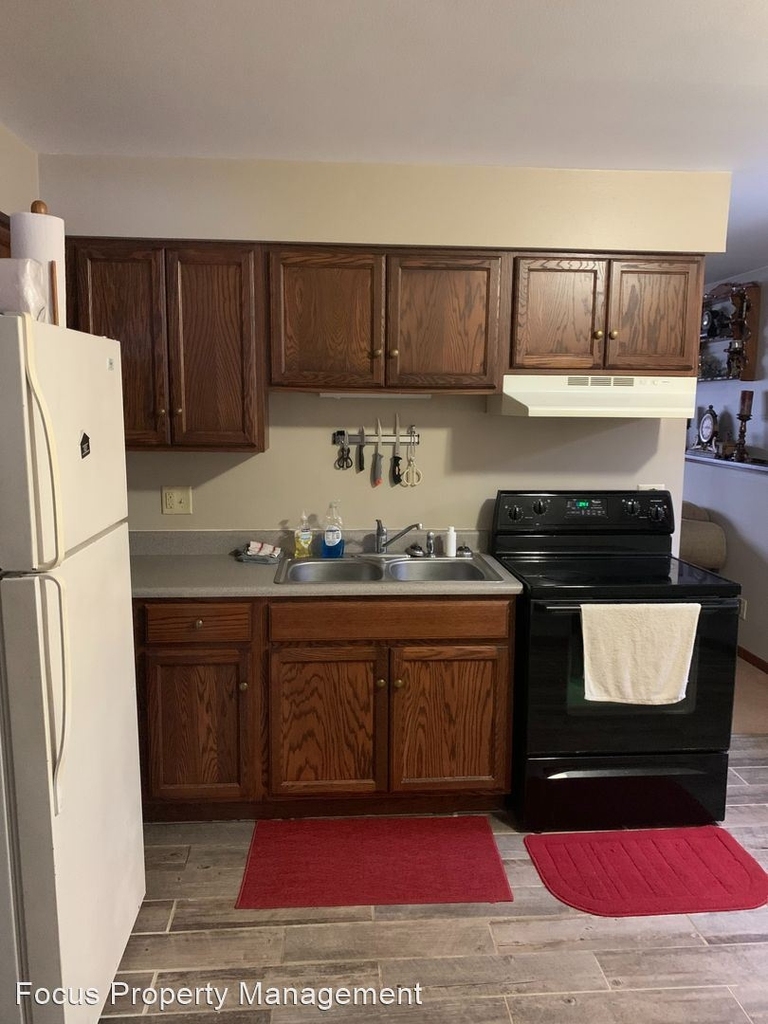 1214 Mt Vernon Street - Photo 0