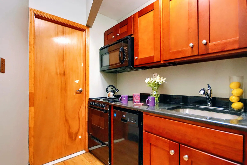 516 East 5th Street - Photo 6