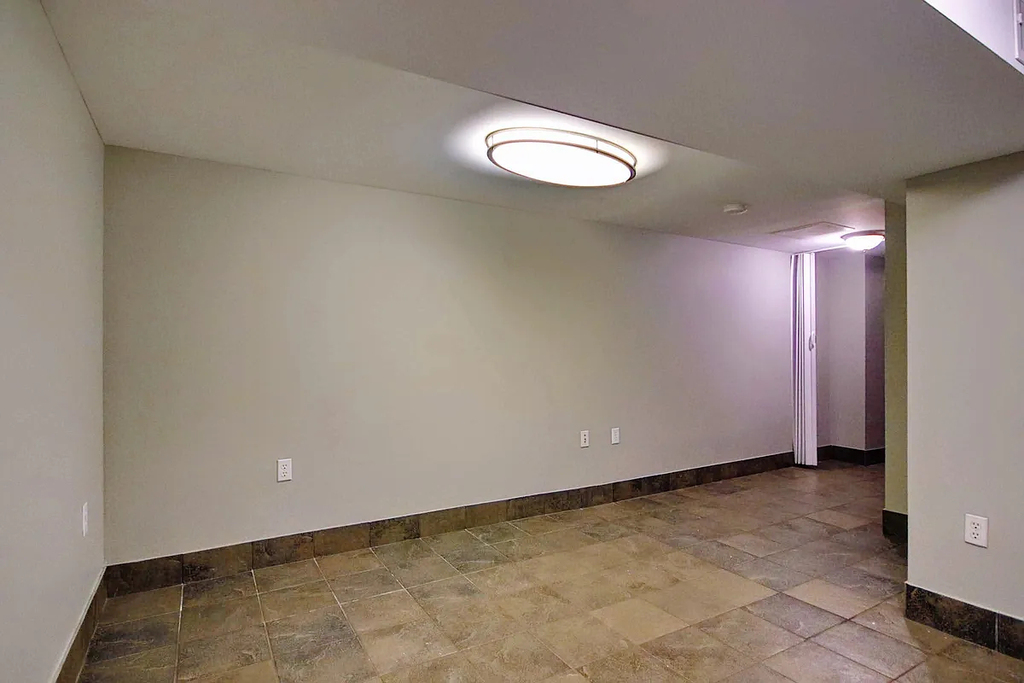 516 East 5th Street - Photo 1