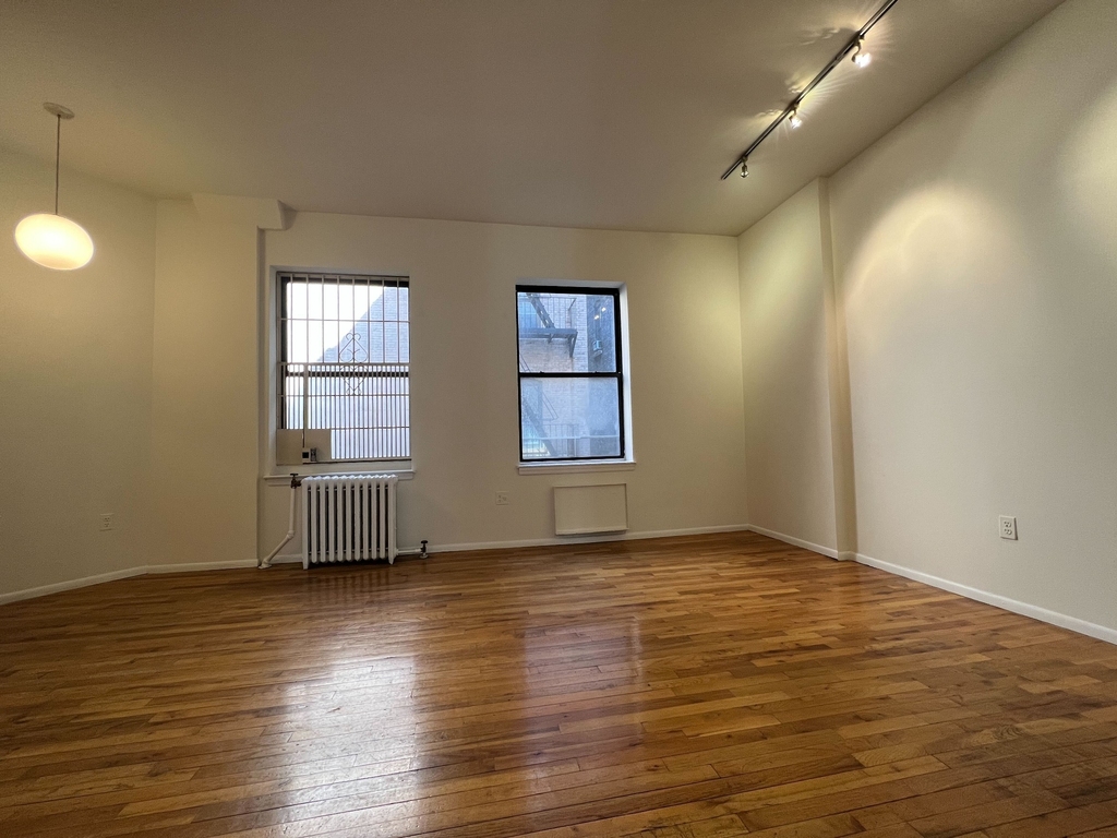 605 West 112th Street - Photo 5