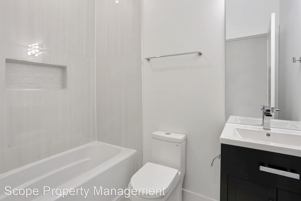 1202 Longfellow Street Nw - Photo 12